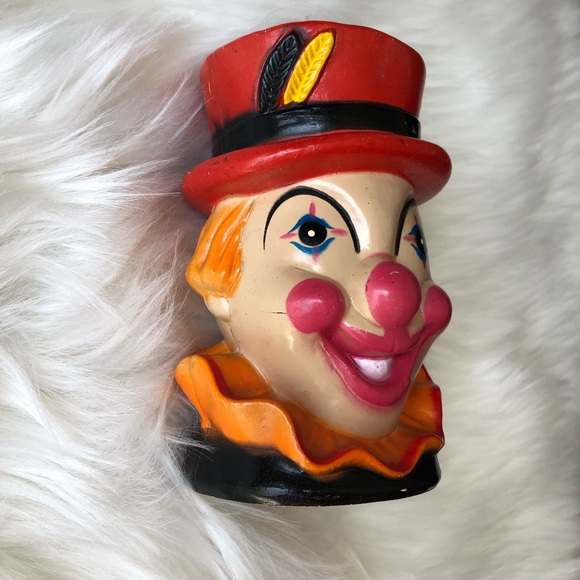 Vintage clown piggy bank- cute and creepy - Picture 2 of 8